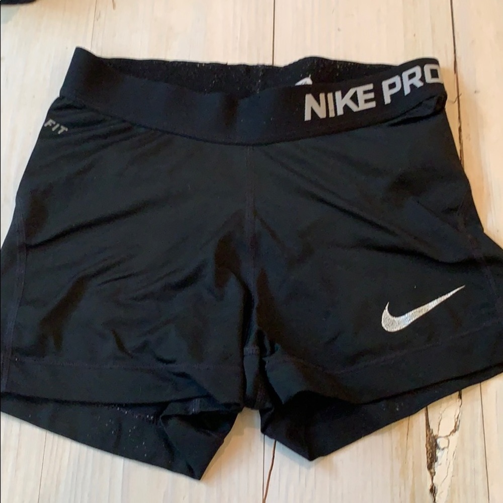 Nike pro’s
